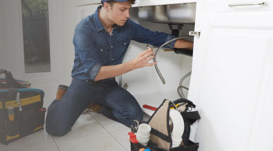 Expert burst pipe repair services in Buda, IL